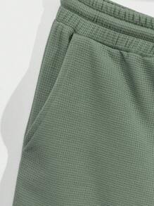 RueChic Conjunto De Camisa De Manga Corta Y Pantalon Corto Con Bordado De Corona Para Hombre