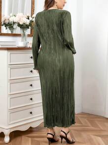 SHEIN Privé Plus Size Elegant Romantic Round Neck Pleated Straight Long Dress For Women, Spring/Summer - Army Green - View 2