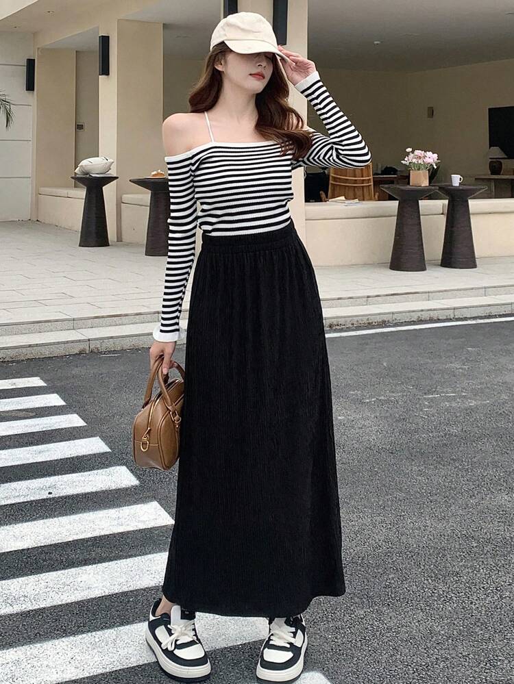 Solid Color Elastic Waist Textured Loose Fit Skirt