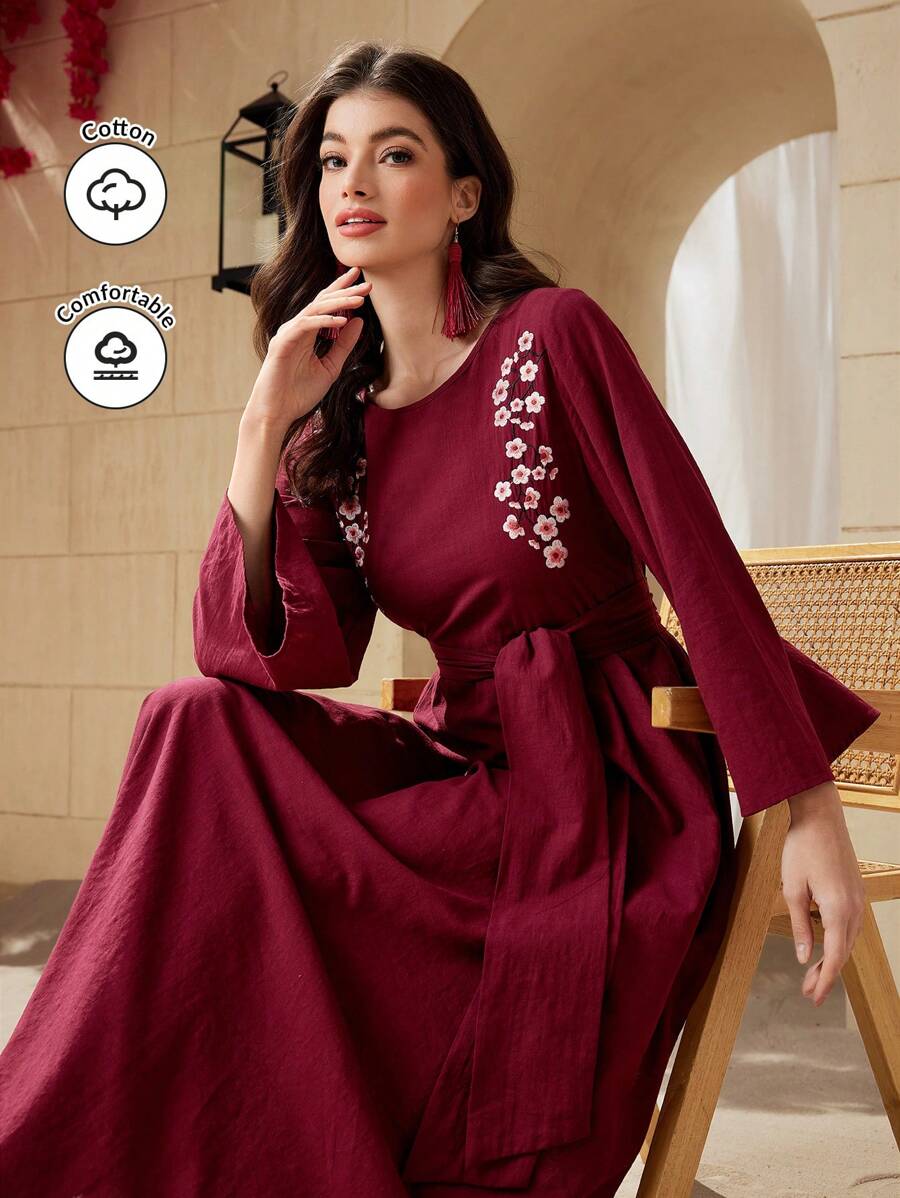 Al Najma Của phụ nữ Định vị Thêu hoa Tay áo kèn  Đầm - Đỏ - Xem 1