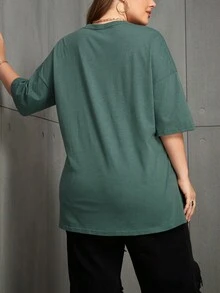 SHEIN LUNE Plus Size Butterfly And Letter Printed Short Sleeve T-Shirt - Dark Green - View 2