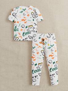 SHEIN Ropa de estar en casa cómoda y casual para niño pequeño con diseño de oso de peluche y letras, de manga corta y pantalones largos, ajustada