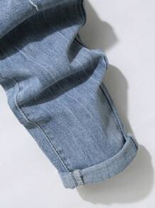 Manfinity LEGND 男士破洞抽鬚緊身牛仔褲 - 淺色水洗藍 - 查看 7