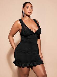 SHEIN BAE Plus Size V-Neck Slim Fit Lace Patchwork Tank Top - Black - View 5