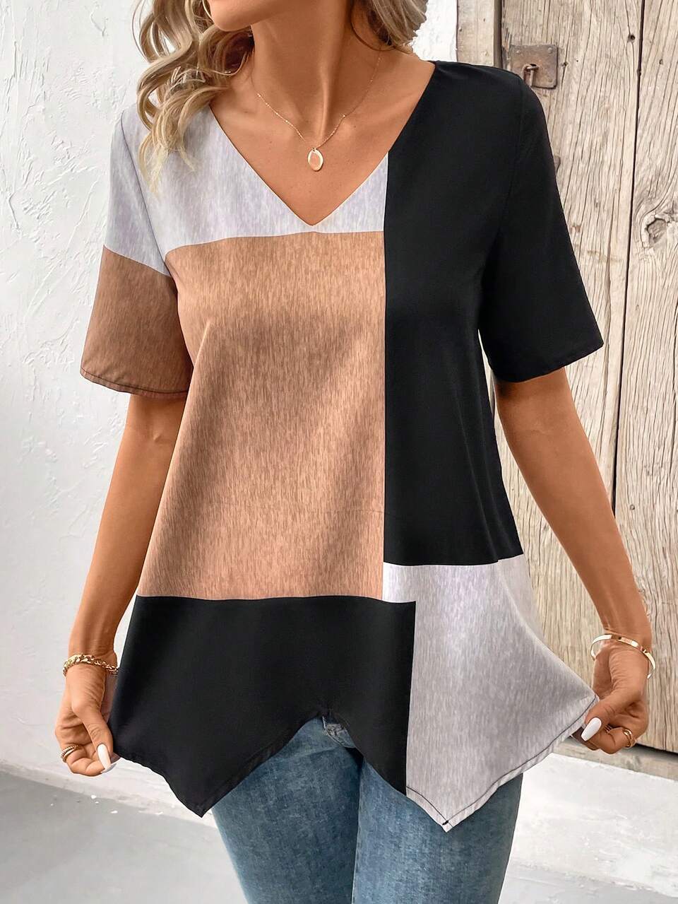 Women's Contrast Patchwork Asymmetric Hem Shirt