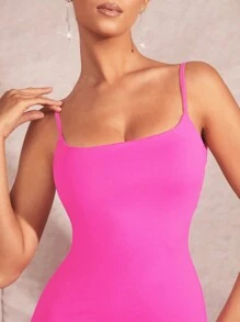 SHEIN BAE Vestido cami mini ajustado sin espalda de color rosa brillante y sólido para damas, ideal para el verano - Rosa Fucsia - Ver 5