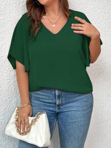 SHEIN LUNE Blusa de cuello en V de manga con mariposa de unicolor talla grande - Verde Oscuro - Ver 1