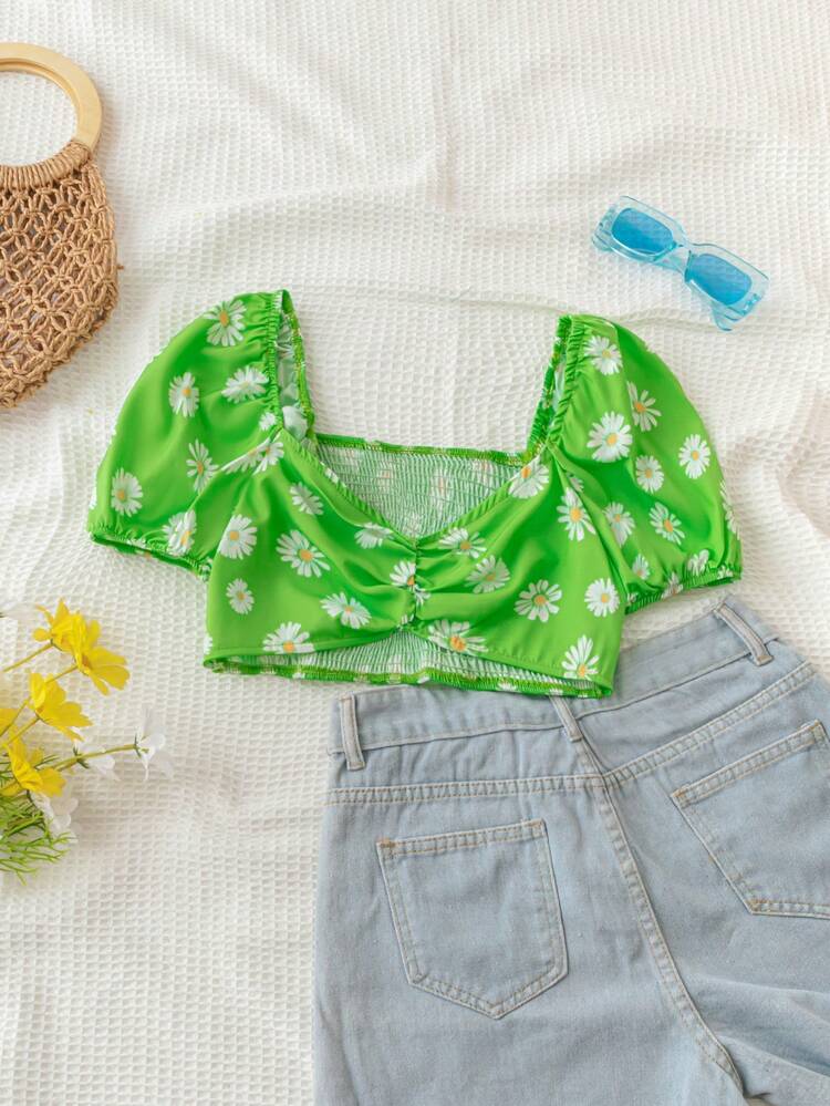 Women's Short Cut Small Daisy Printed Puff Sleeve Top