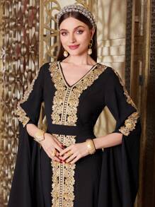 Al Najma Women's Floral Applique Decorated Floor Length V-Neck Turkish Dress With High Slits Kaftan Jalabiya Dress - Black - View 6