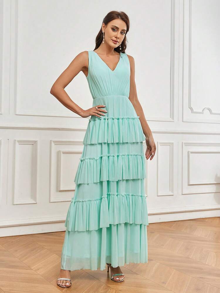 Women's Romantic And Elegant Green Mesh Multi-Layer Stitching V-Neck Plain Tiered For Wedding Bridesmaid Dress