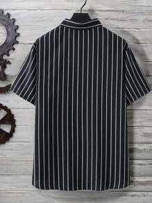 Manfinity Homme Camisa De Manga Corta A Rayas Blancas Y Negras De Talla Grande Para Hombre, Informal Con Botones Para Salir - Blanco y Negro - Ver 2