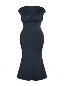 Flirla Plus Size V-Neck Waist-Cinching Mermaid Hemline Dress - Black - View 1