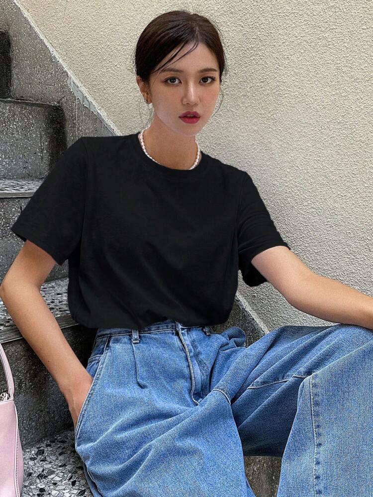 Solid Color Round Neck Short Sleeve T-Shirt For Women