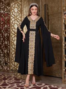 Al Najma Women's Floral Applique Decorated Floor Length V-Neck Turkish Dress With High Slits Kaftan Jalabiya Dress - Black - View 8