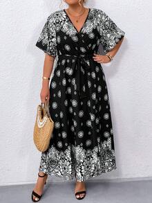 SHEIN Clasi 大尺碼印花分叉v領夏季連衣裙 - 黑與白 - 查看 4