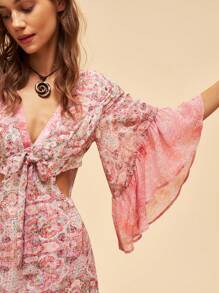 Bohemela 復古風中空腰部印花扇形袖度假裙