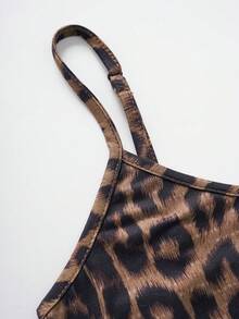 SHEIN EZwear Kích thước lớn Của phụ nữ In hoa Báo Dây đeo Mì Ý  Áo ba lỗ Áo - Nhiều màu - Xem 4