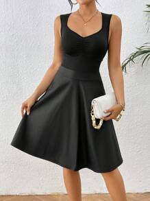 Chiquease Women's Solid Color Sweetheart Neck Style French Sleeveless Dress - Black - View 3