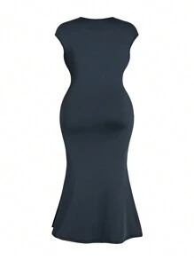 Flirla Plus Size V-Neck Waist-Cinching Mermaid Hemline Dress - Black - View 2