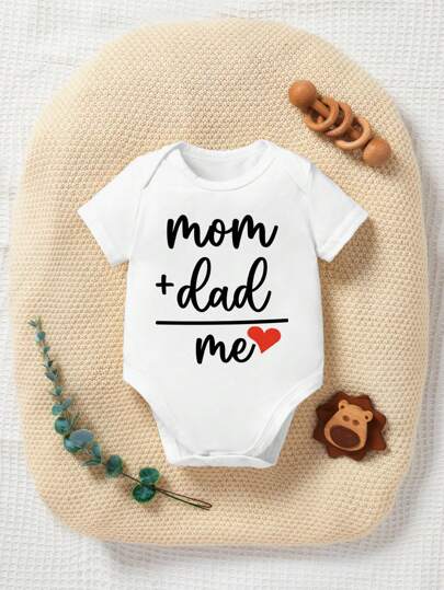 Baby Boy's Casual & Simple Heart & Letter Pattern Short Sleeved Bodysuit, Suitable For Spring & Summer