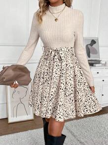 SHEIN Frenchy Vestido floral bicolor de corte evasé con Top de cuello alto simulado y Bottom con cinturón, estampado de flores diminutas