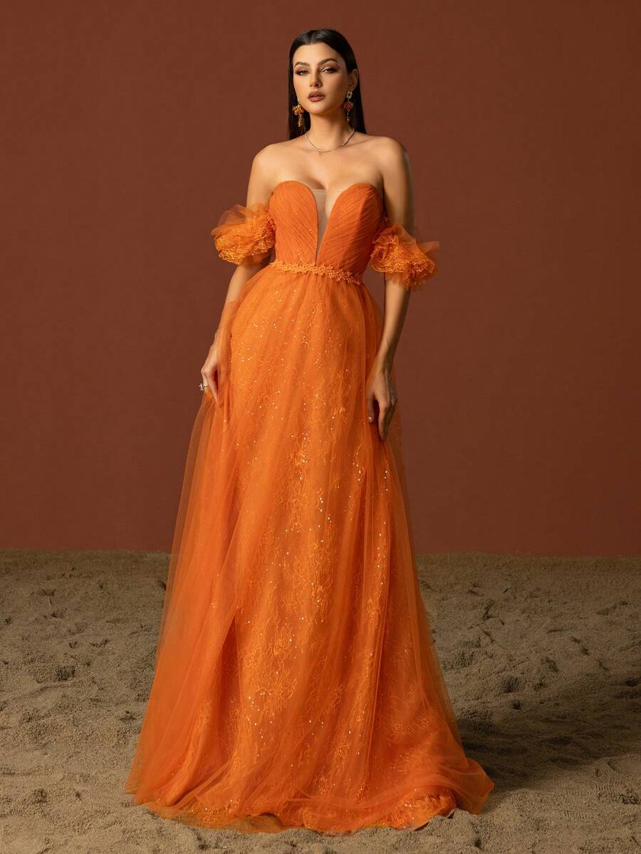 Vestido De Noche Elegante Y Deslumbrante De Color Naranja Con Hombro Descubierto Y Malla
