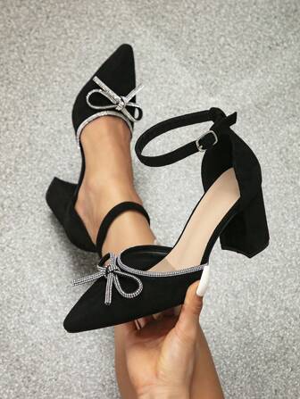 Fall/Winter Women's Unique Butterfly Crystal Embellished Thick Heel Sandals With Pointed Toe, Retro Black Color Quality Mules, Comfortable Ankle Strap Gold Buckle Flats Valentines, Elegant, Party