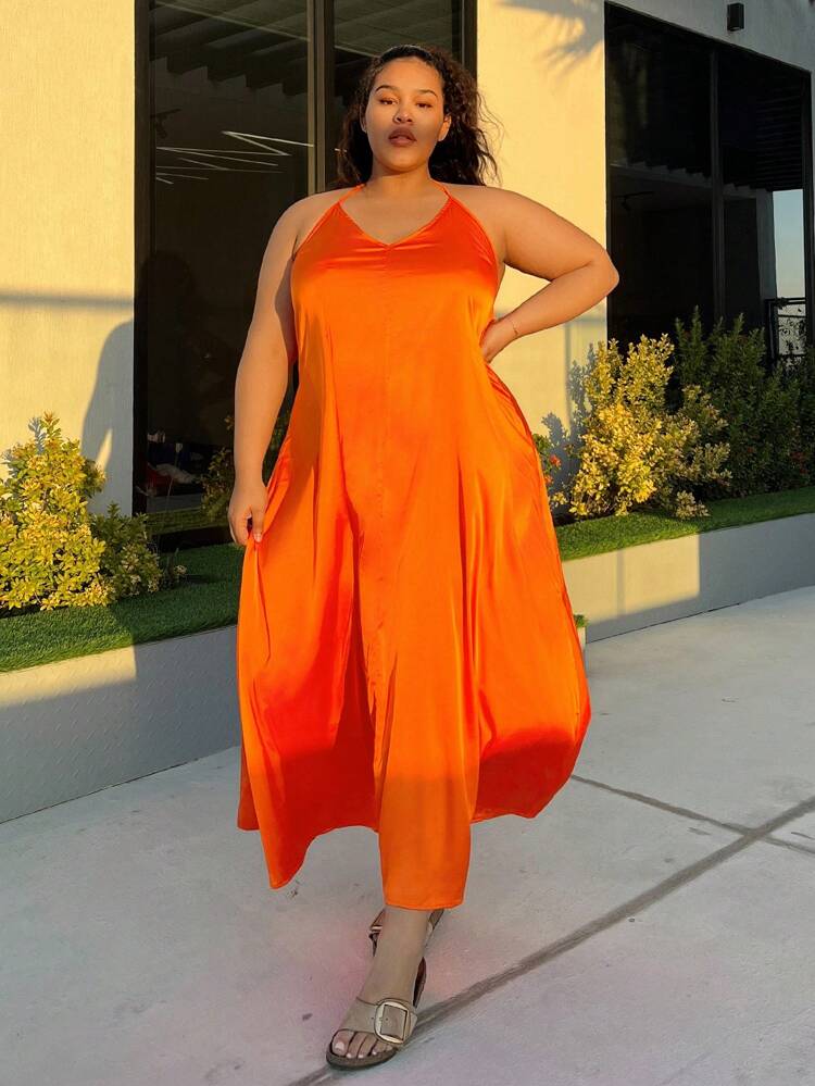 Plus Size Loose Fitting Halter Neck Backless Holiday Dress
