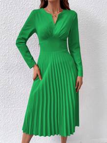 SHEIN Privé Vestido De Cuello En V unicolor Con Dobladillo Con Vuelo Y Pliegues - Verde - Ver 4