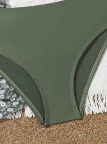 Tween Girl Random Printed Bikini Set With 3 Pieces - Green - View 5