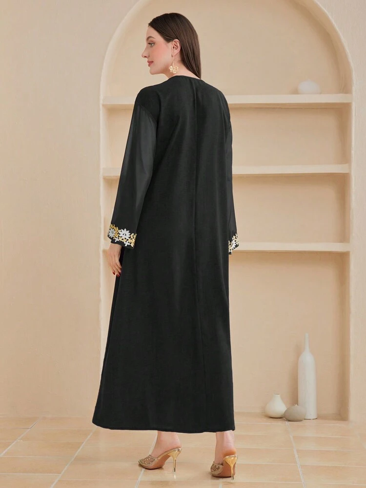 Embroidered V-Neck Flare Sleeve Arab Dress