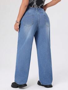 SHEIN ICON 大尺碼破洞直筒牛仔褲 - 淺色水洗藍 - 查看 2