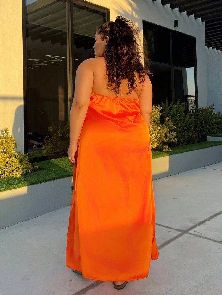 Plus Size Loose Fitting Halter Neck Backless Holiday Dress