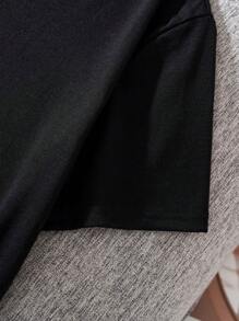 SHEIN Leap Crew 適合夏天的青少年男孩休閒簡約卡通車紋圓領短袖T恤和短褲套裝