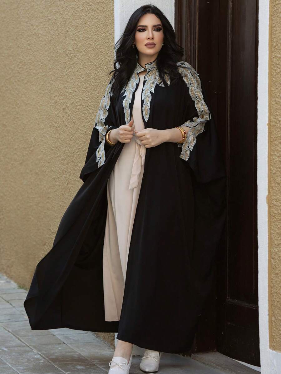 Al Najma 女式蝙蝠袖长袍套装，带叶子贴花，穆斯林时尚长袍，适合休闲/节日/聚会/旅行