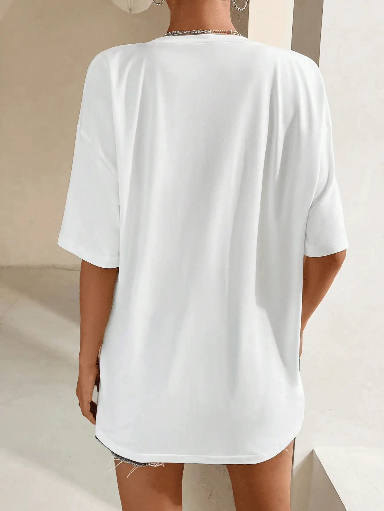 SHEIN EZwear Camiseta De Manga Corta Con Cuello Redondo Y Estampado De Corazón - Blanco - Ver 2