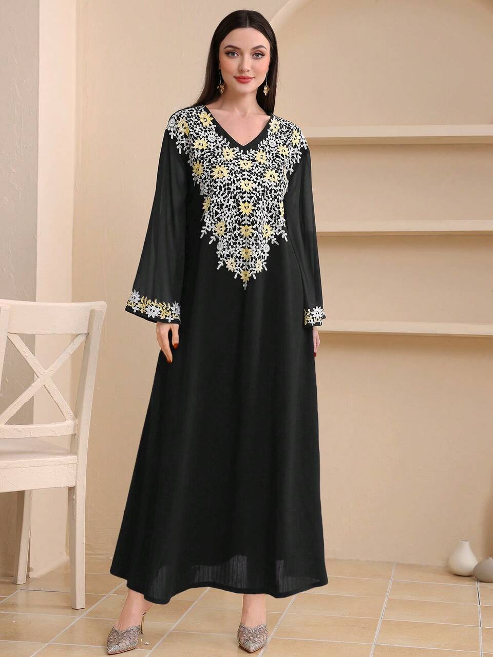 Embroidered V-Neck Flare Sleeve Arab Dress
