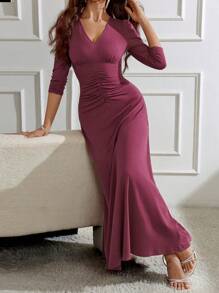 Modelyn Women's V-Neck Ruched Detail Dress, Wedding Guest Dress - Purple - View 5