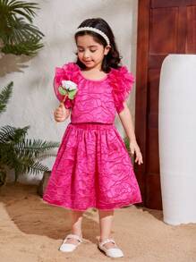 SHEIN Conjunto De Blusa Y Falda Para Niña Joven De Color Sólido Con Ribete De Jacquard Y Volantes