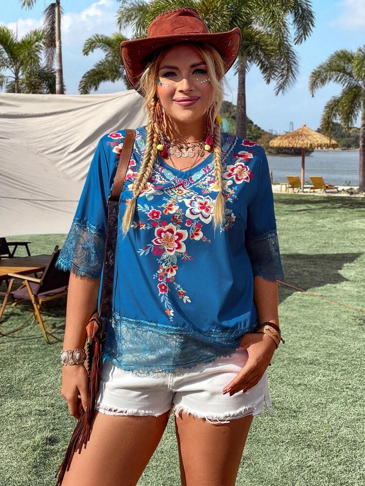 Plus Size Floral Print Lace Spliced Shirt