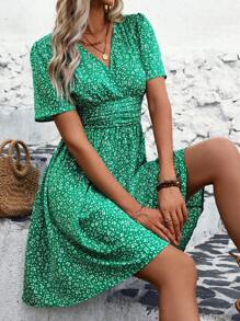 SHEIN VCAY 女款泡泡袖通體印花印花洋裝 - 綠色 - 查看 5