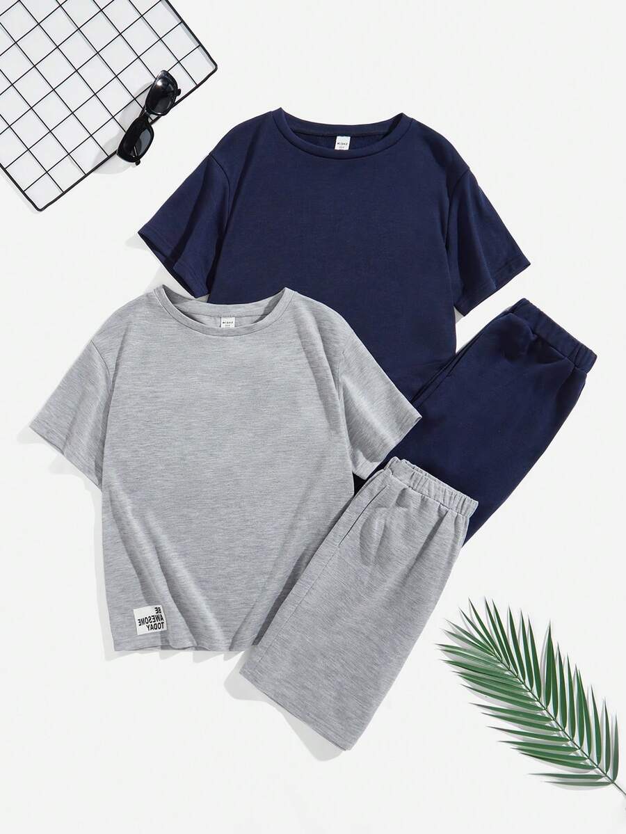 SHEIN 4 cái/bộ Cậu bé Tween Giải trí Phong cách đường phố Màu thuần Vòng cổ Ngắn tay Áo thun Với Vá chữ cái & Quần short Dệt kim In Hai Màu sắc - Nhiều màu - Xem 1