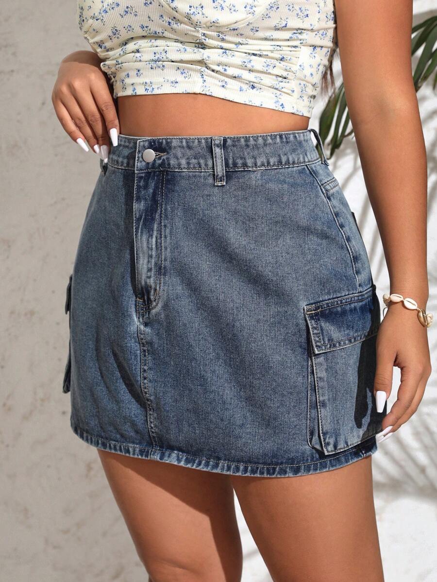 Plus Size Women's Cargo Denim Skirt With Pockets - Blue - View 1