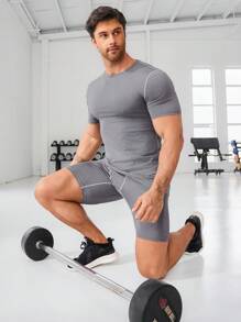 Manfinity Sport Corelite 男友风男士纯色圆领短袖T恤短裤运动套装，运动服，男士运动短裤套装，健身套装，锻炼套装 - 灰色 - 查看 4