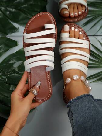 女士休闲时尚平底凉鞋、人字带平底拖鞋、沙滩人字拖