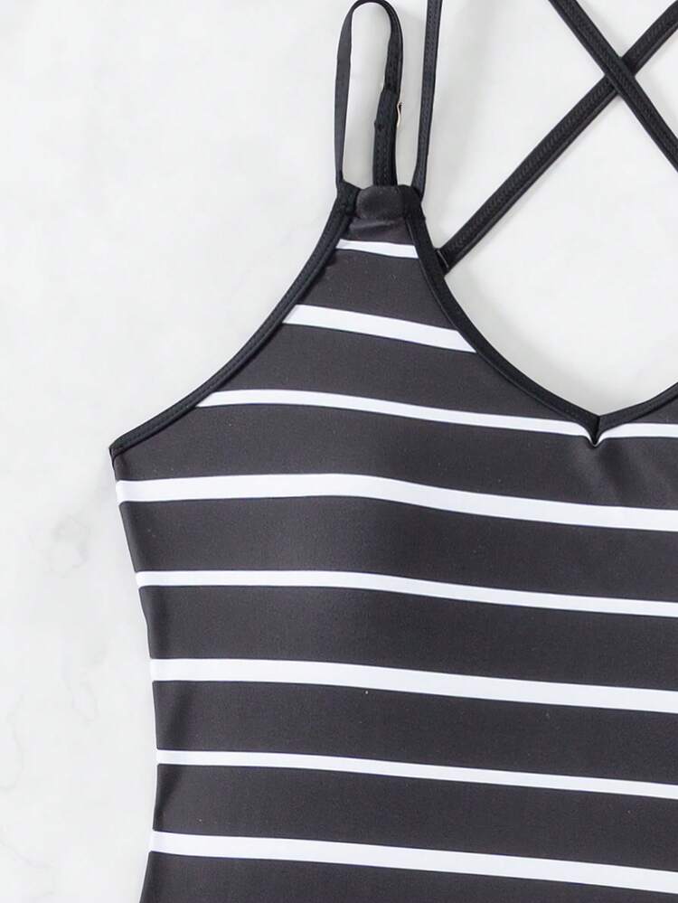 Women's Colorblock Striped Tankini Set With Solid Triangle Bottoms Summer