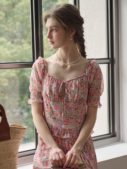 Simple Retro Floral Print Tie Neck Casual Shirt With Heart Shaped Collar