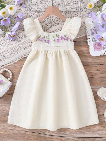 SHEIN 年轻女孩拼色花朵刺绣泡泡袖连衣裙，非常适合度假和夏季外出