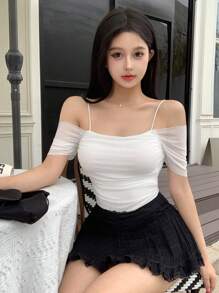 DAZY 女款素色露肩短袖百褶修身時尚T恤，短版上衣，外出穿搭掛脖上衣 - 白色 - 查看 3
