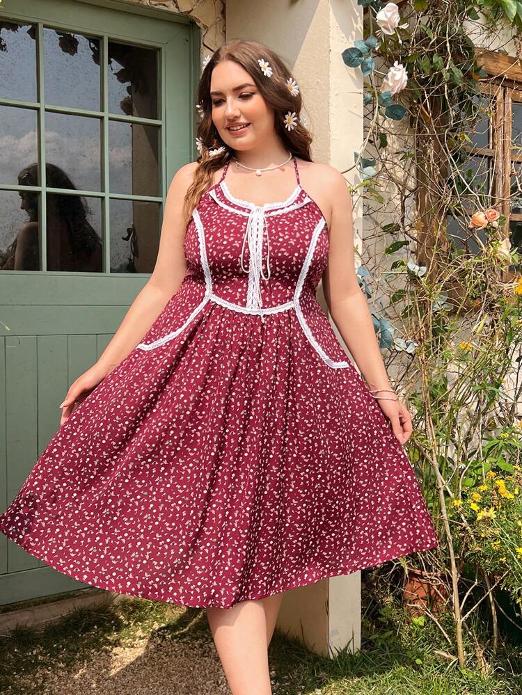 Plus Size Spaghetti Strap Ditsy Floral Lace Trim Patchwork Dress